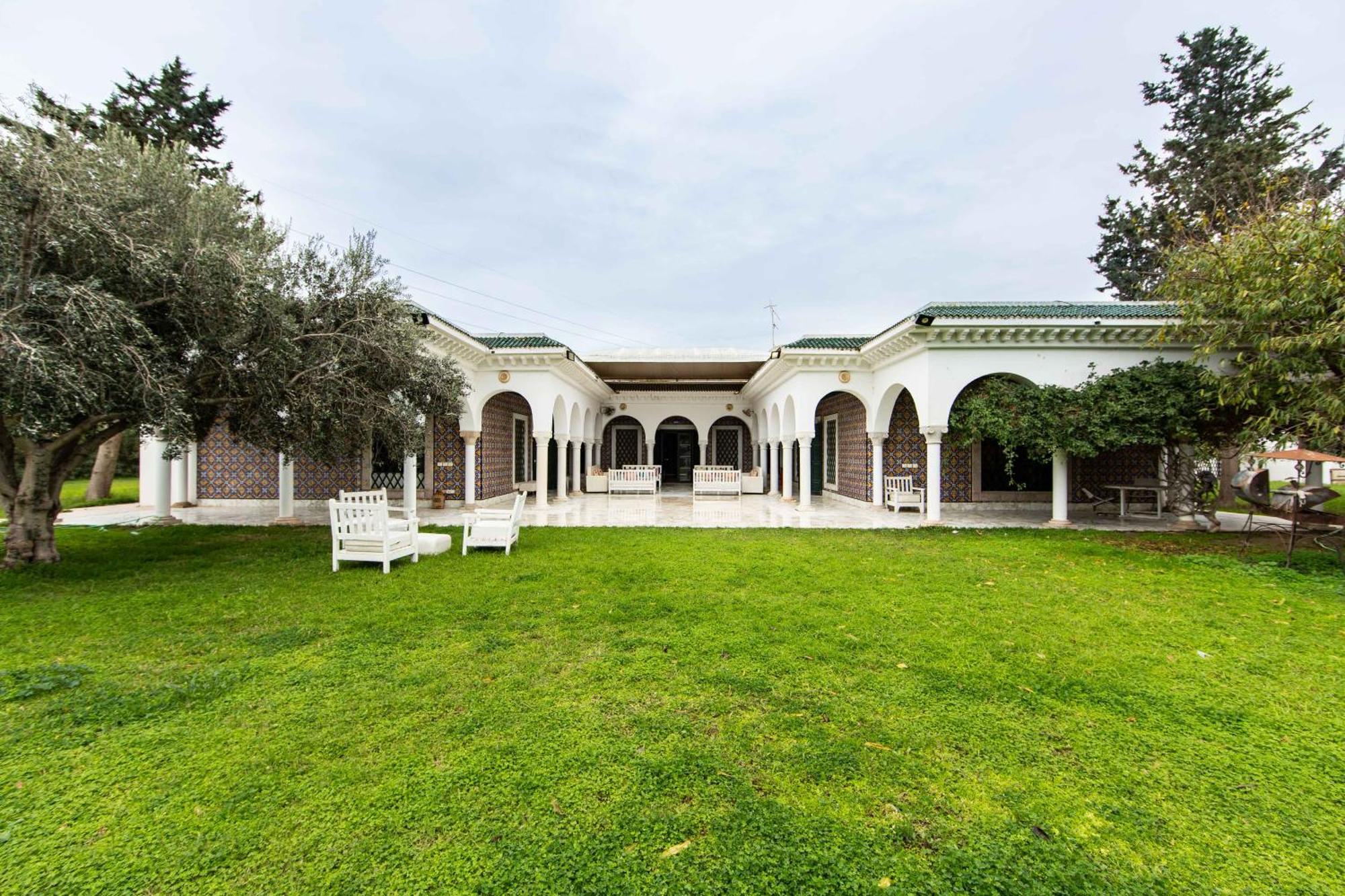 Appartement Prive Dans Une Grande Maison D'Hote La Marsa Esterno foto