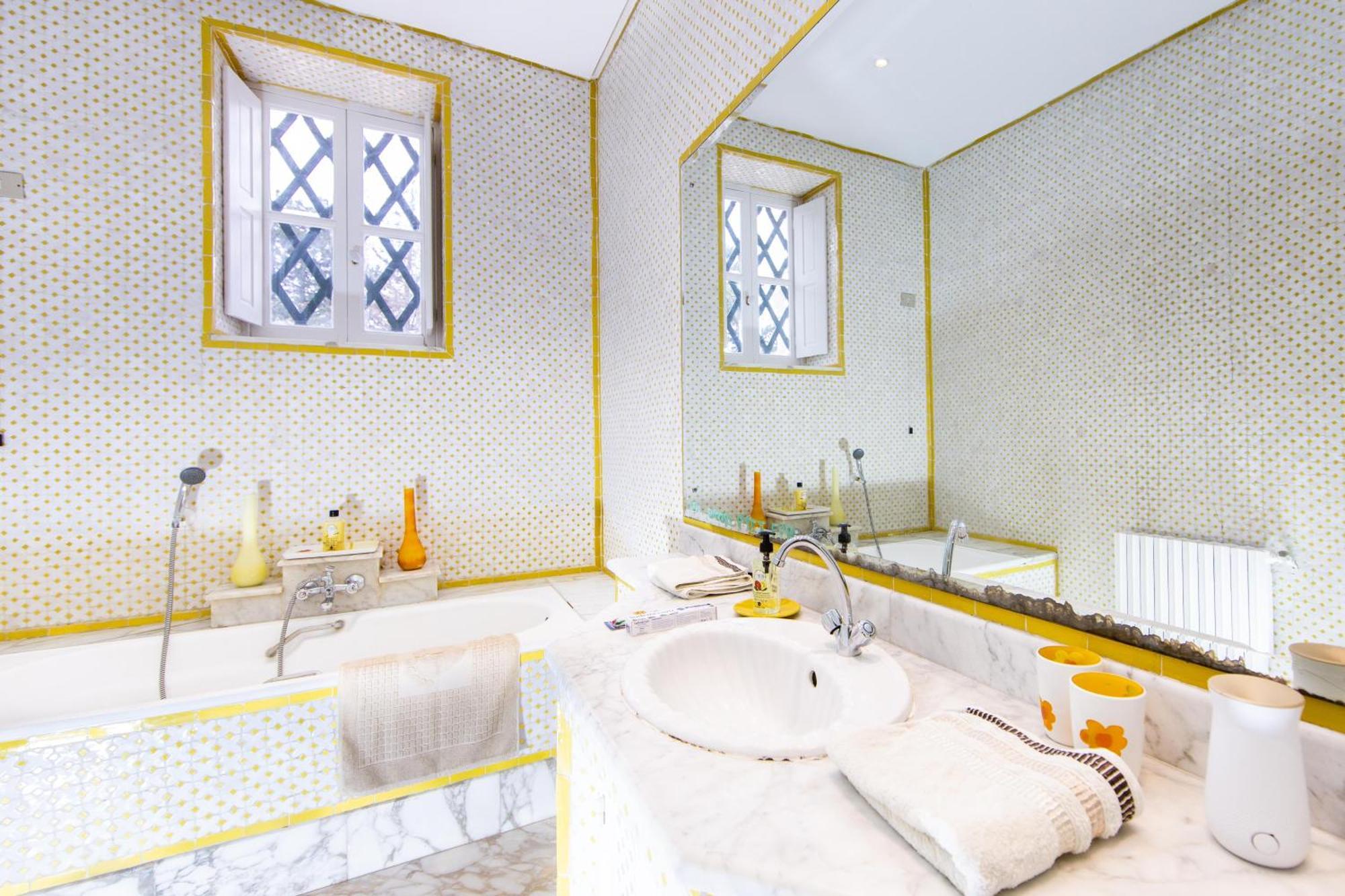 Appartement Prive Dans Une Grande Maison D'Hote La Marsa Esterno foto