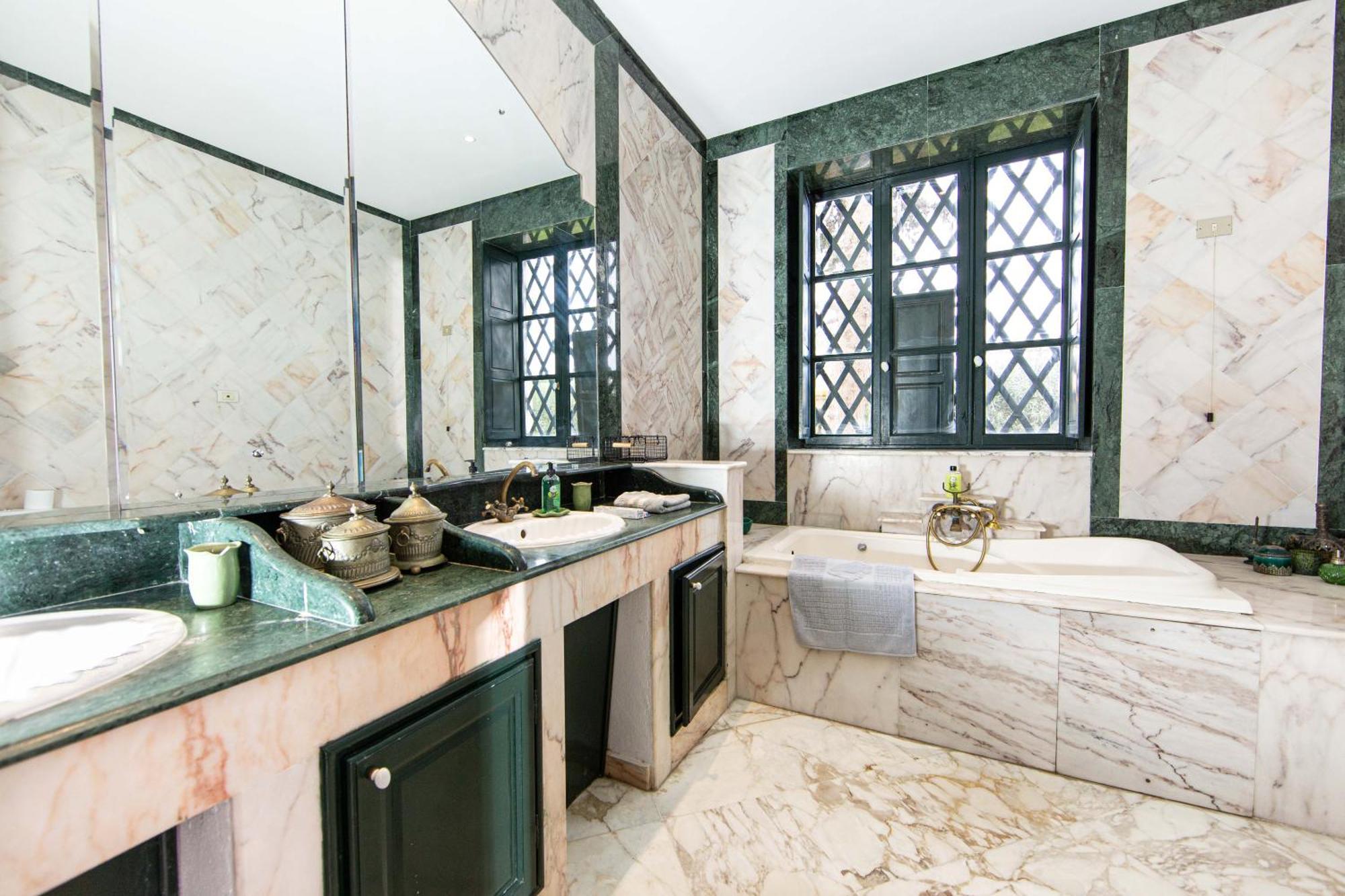 Appartement Prive Dans Une Grande Maison D'Hote La Marsa Esterno foto